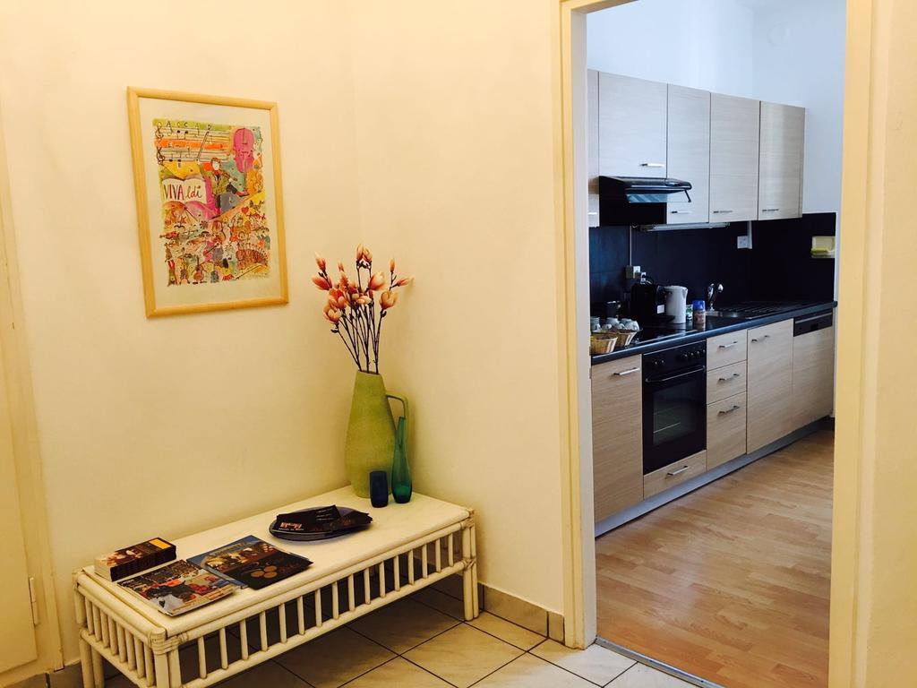 Bottega Del Vino Guesthouse Локарно Екстериор снимка